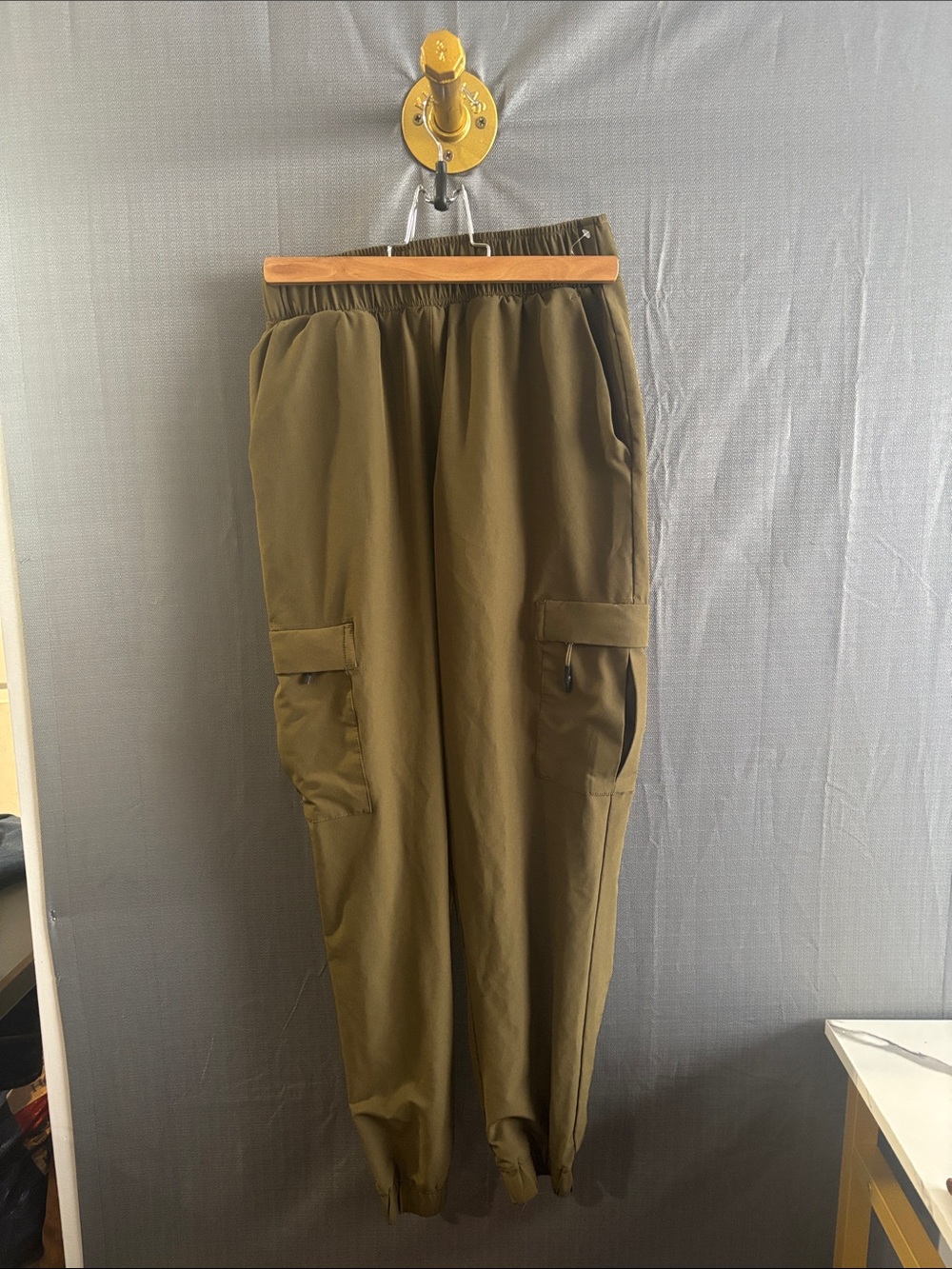Mondetta women’s Olive Elastic Waist Joggers